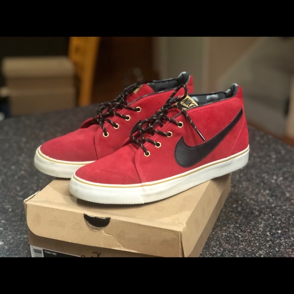 nike toki nd